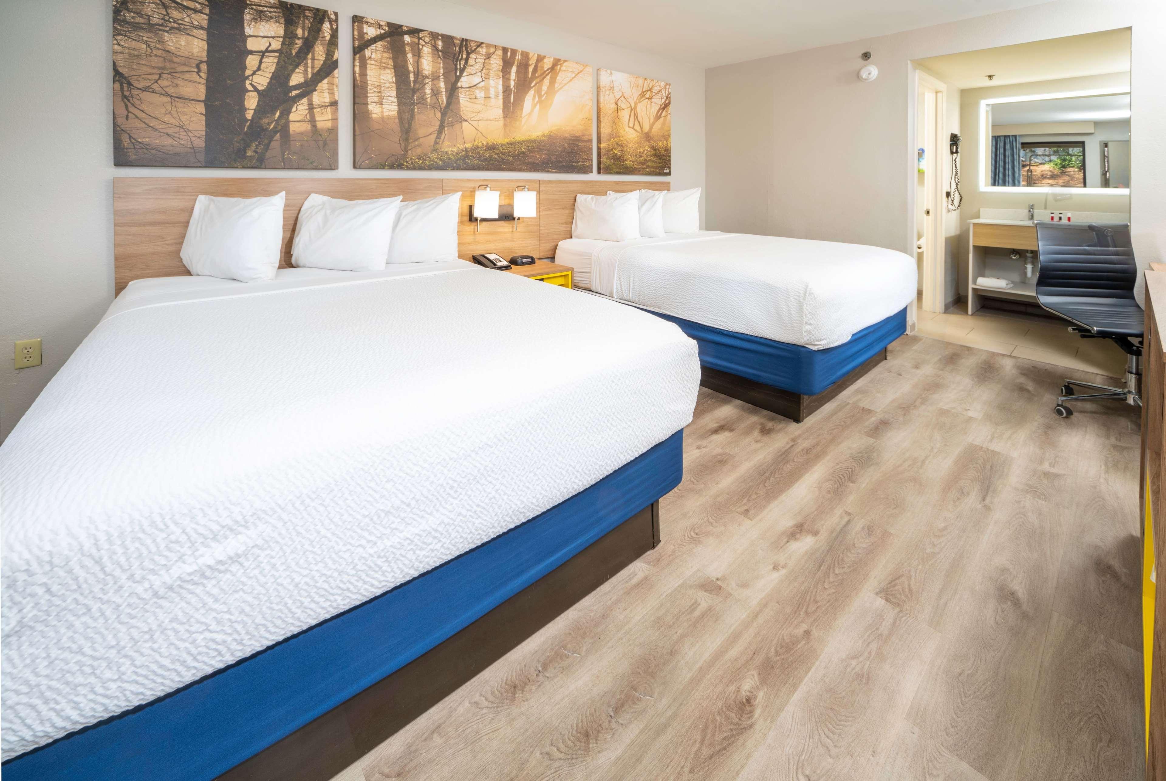 Days Inn By Wyndham Atlanta Стон Маунтин Экстерьер фото